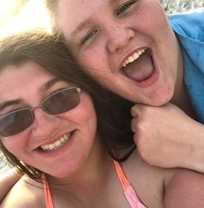 Meet your Posher, April